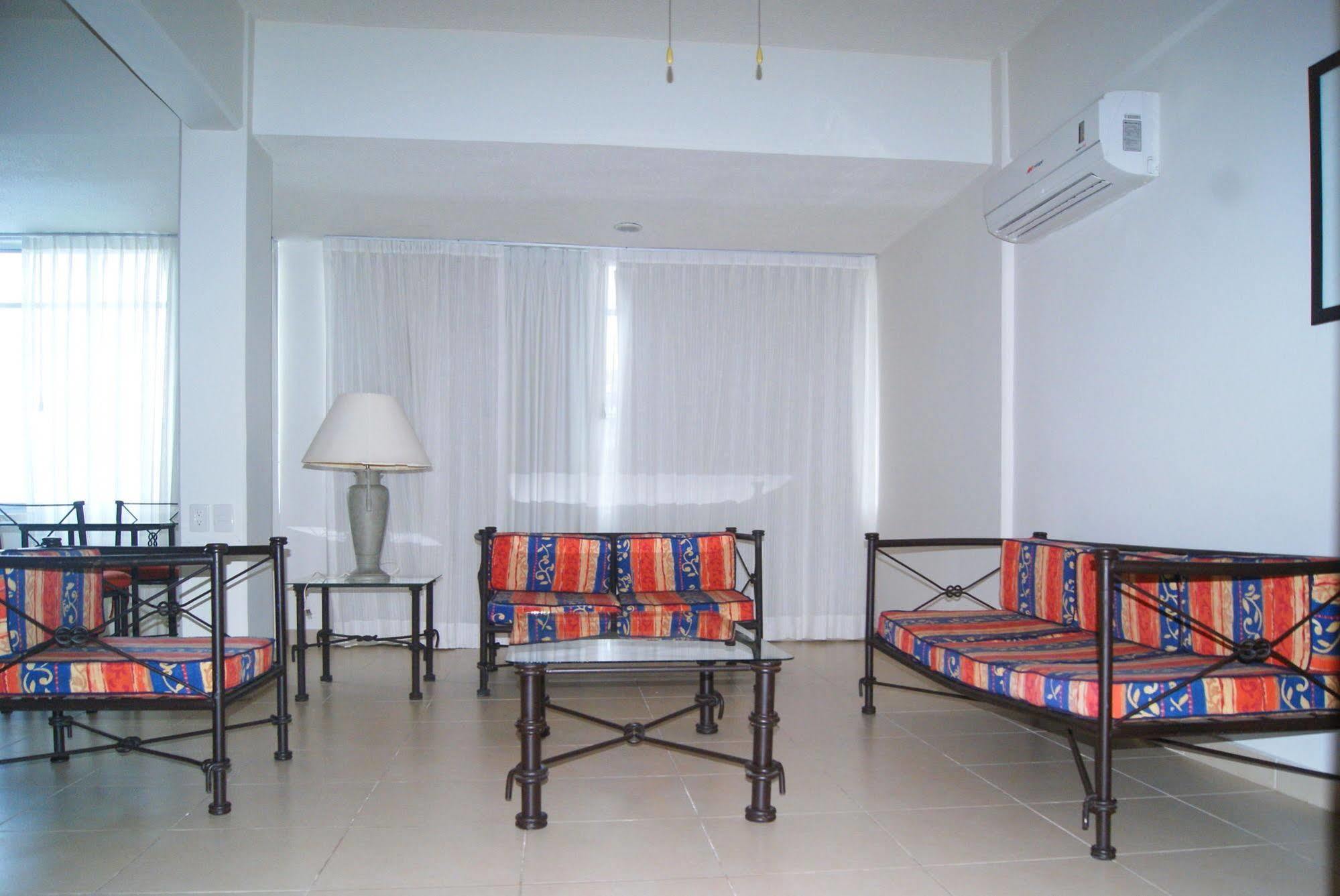 Hotel Miraflores Villahermosa Εξωτερικό φωτογραφία